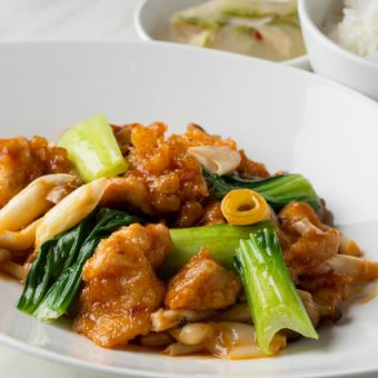 Side buffet included [Stir-fried pork with mustard] 2,300 yen → 2,070 yen with coupon