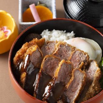 サラダ ・ デザート ・ スープビュッフェ付【道産牛カツ丼】 
