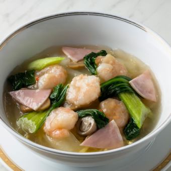 サラダ ・ デザート ・ スープ ・ コーヒービュッフェ付　海老入り野菜スープそば