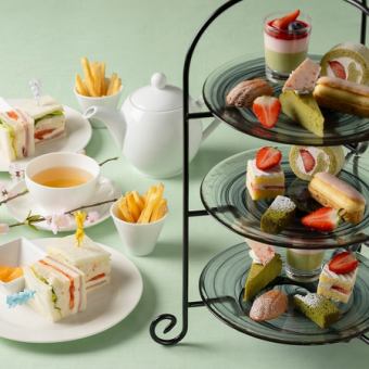 3月～開催　【苺と抹茶のアフタヌーンティーセット】