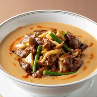 サラダ・デザート・スープ ビュッフェ付【牛肉入りタンタン麺】 