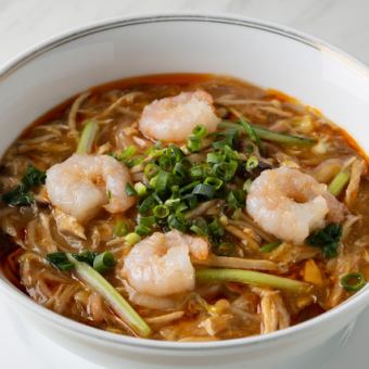 サラダ ・ デザート ・ スープ ・ コーヒービュッフェ付　【海老入り酸味辛子スープそば】