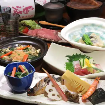 《120分飲み放題付》創作会席コース!旬の食材を使った当店自慢の逸品をどうぞ!全9品