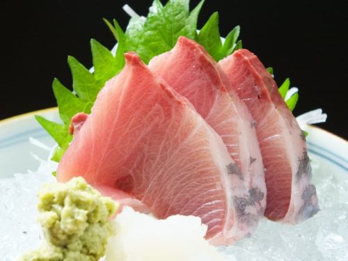 加賀料理與當地清酒相得益彰開胃菜。