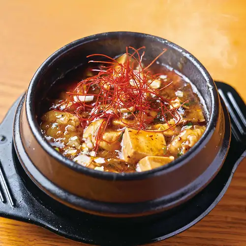 ぐつぐつホルモン麻婆豆腐