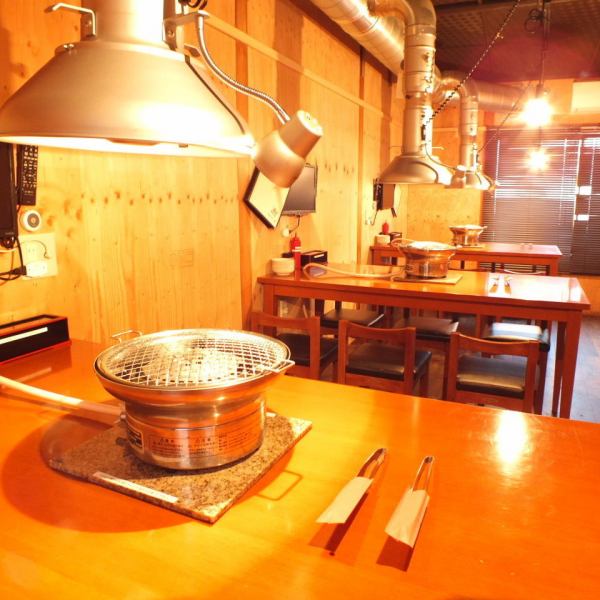 【2nd Floor is for Banquet ◎】 Second floor seating suitable for banquet at workplace and gathering for large number of guests can be reserved! Because everyone can enjoy excitement without having to worry about other customers, so we have a party for banquet and funny Yakiniku party I am accepting from 13 people to a maximum of 18 people.We also have an all - you - can - drink course so please join us ★ We are waiting for your reservation ★