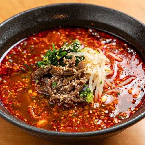 辛さの中に旨みあり◎やみつきになるユッケジャンスープ