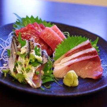 [Limited to Kaihin Makuhari store!] Three daily recommended sashimi platters