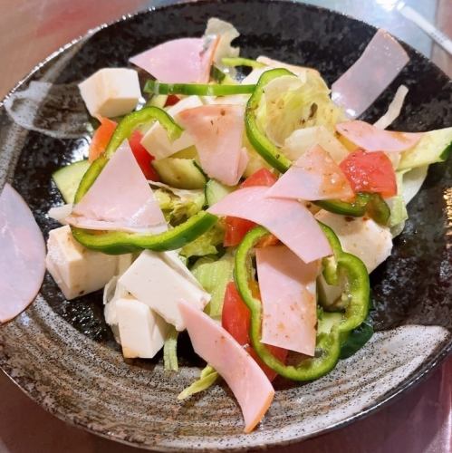 豆腐居酒屋沙拉