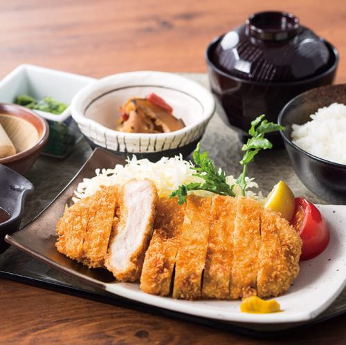 沖縄琉香豚とんかつごはん