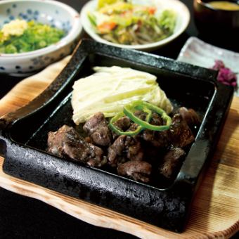 気軽に宴会！名物含む5品 + 生ビール含む2H飲み放題『宴会コース』5,000円 (税込)