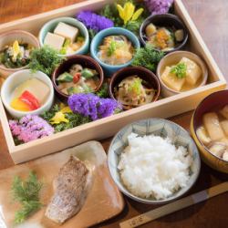 【7:00~11:00】건강과 오감의 일식 음식