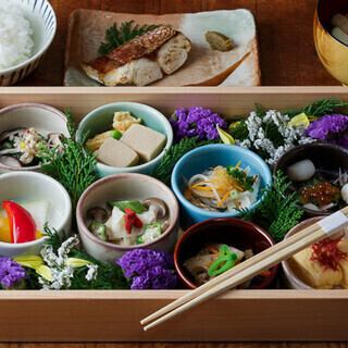 〈1月1日～4日限定〉【special】“ひとつぶ”のお正月朝ごはん ※1部制：7:30-9:00