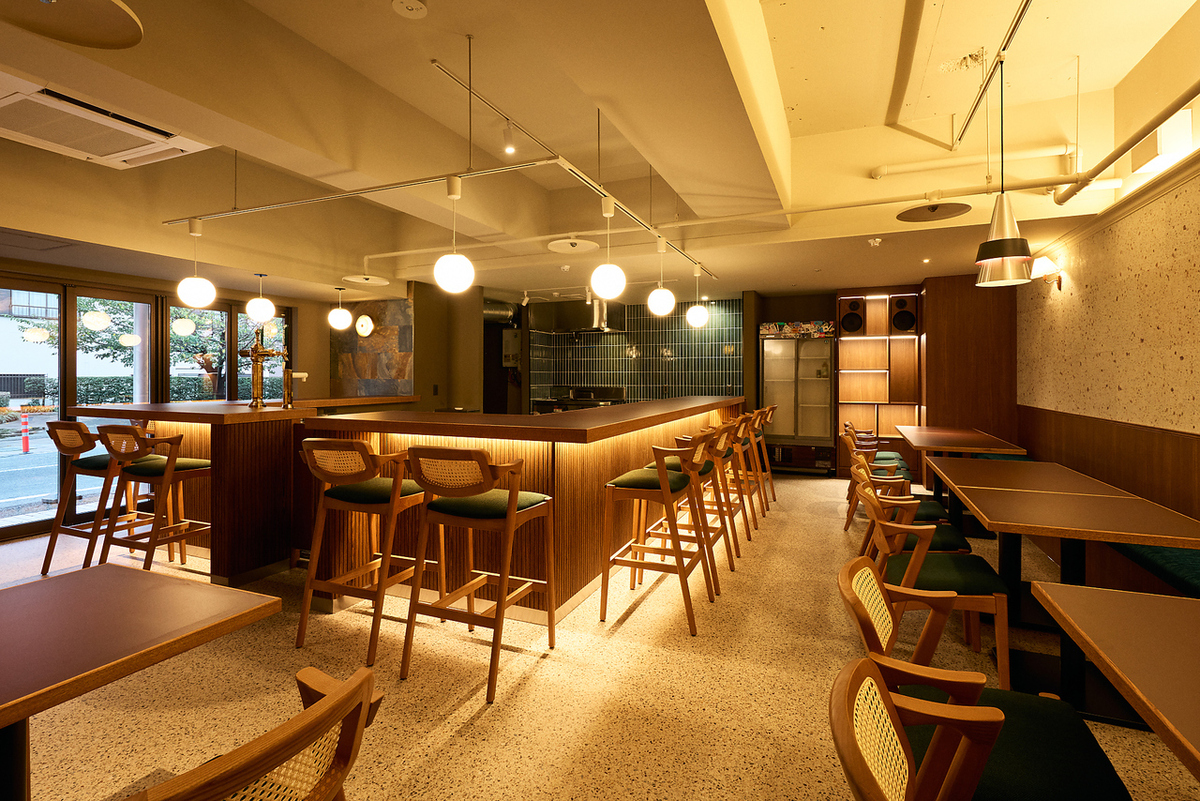 新豊田駅スグ。炭火焼料理や豊富な酒肴が揃うシックでモダンな大人の酒場♪