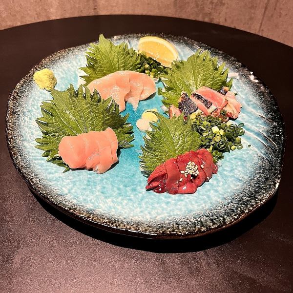 厳選！！！朝引き地鶏の新鮮鳥刺し盛り！