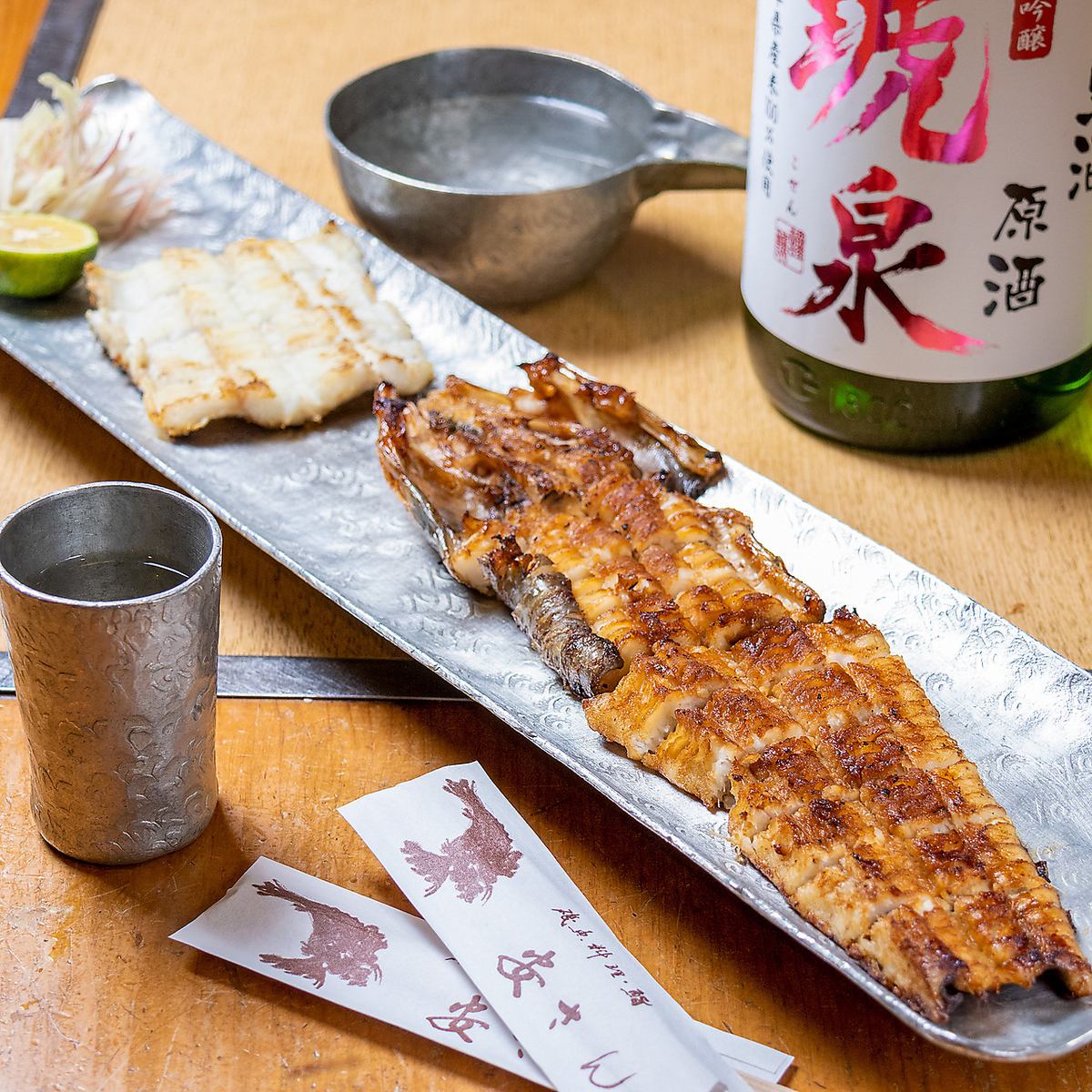 Enjoy fish delivered directly from the source at Yasusan.