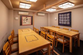 少人数から宴会まで様々な用途でお楽しみいただけます。