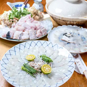 【ふぐ鍋コース◆9500円(税込)】旬食材を心ゆくまで。ふぐ鍋としゃぶしゃぶを同時に味わえる