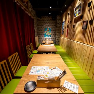 《仕切りのカーテンがあるタイプの個室です◎》