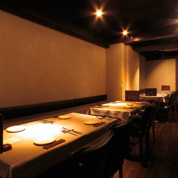 There are counter seats that are recommended for dates, and private rooms that are recommended for dinner parties and entertainment.Accommodates up to 20 people.The atmosphere is warm and calm.We also take thorough measures to prevent infectious diseases, such as regular ventilation, employees wearing masks, and alcohol disinfection.Please come to the store with confidence.