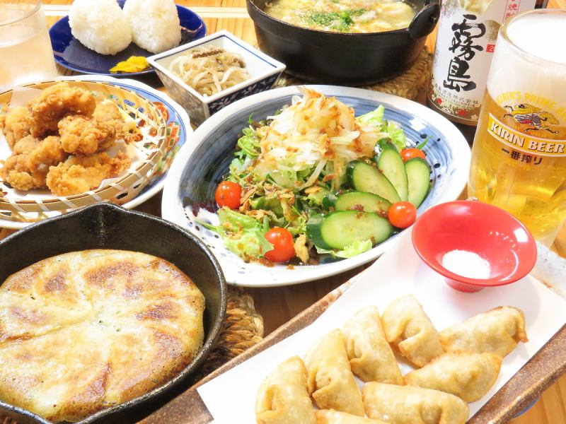 歓送迎会にオススメ!!自慢の餃子3種などをお得に楽しめる2H飲み放題付きのコースは2990円～ご用意!!