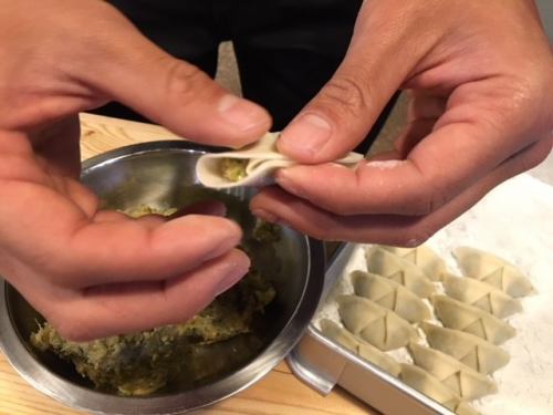 馅料和皮都是原装的！每天店里手工包的★