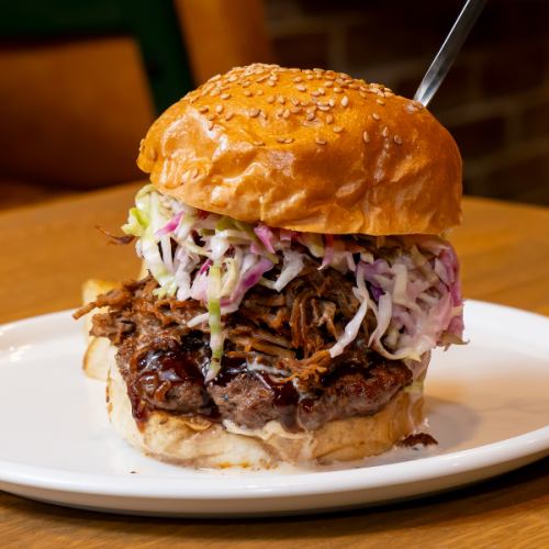 PULLED PORK BURGER