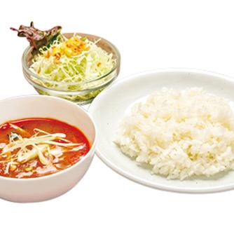 B套餐【中米饭、迷你沙拉、油鸡酱汤（半份）】