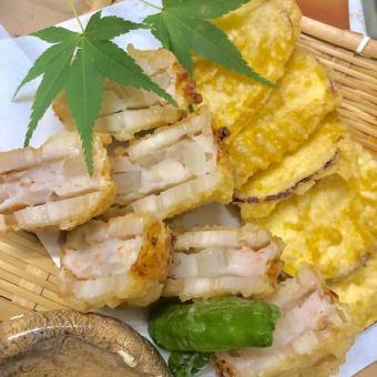 Deep-fried lotus root and plump shrimp