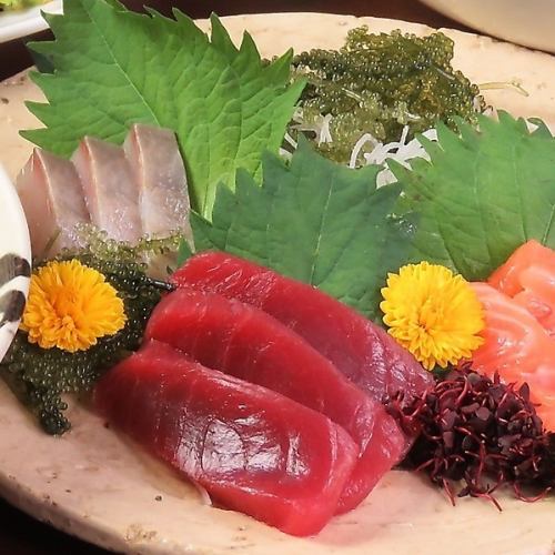 刺身盛り合わせ