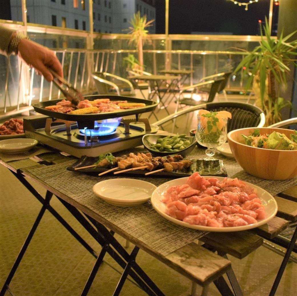 夏はテラス席でビアガーデン・BBQ☆飲み放題プランあり◎