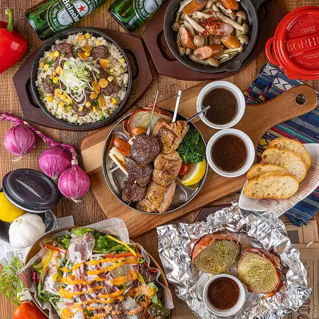 【ビアガーデンBBQコースA】夏季限定。生ビール付きのBBQコース。2時間飲み放題6品4500円