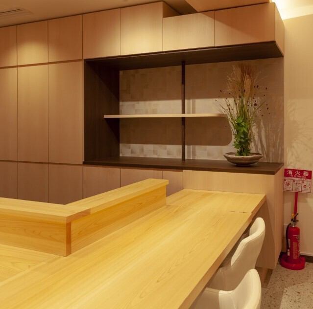 店内でゆっくりお過ごしください。