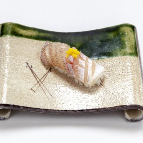 おまかせ鮨コース　11000円(税込)