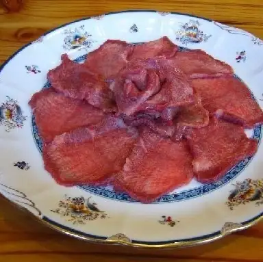 オリジナルスパイス塩で味わう牛タン