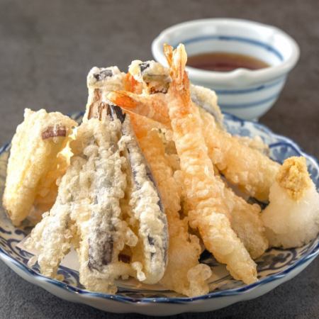 本日の天ぷら盛り合わせ