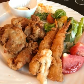 Fried chicken & fried shrimp