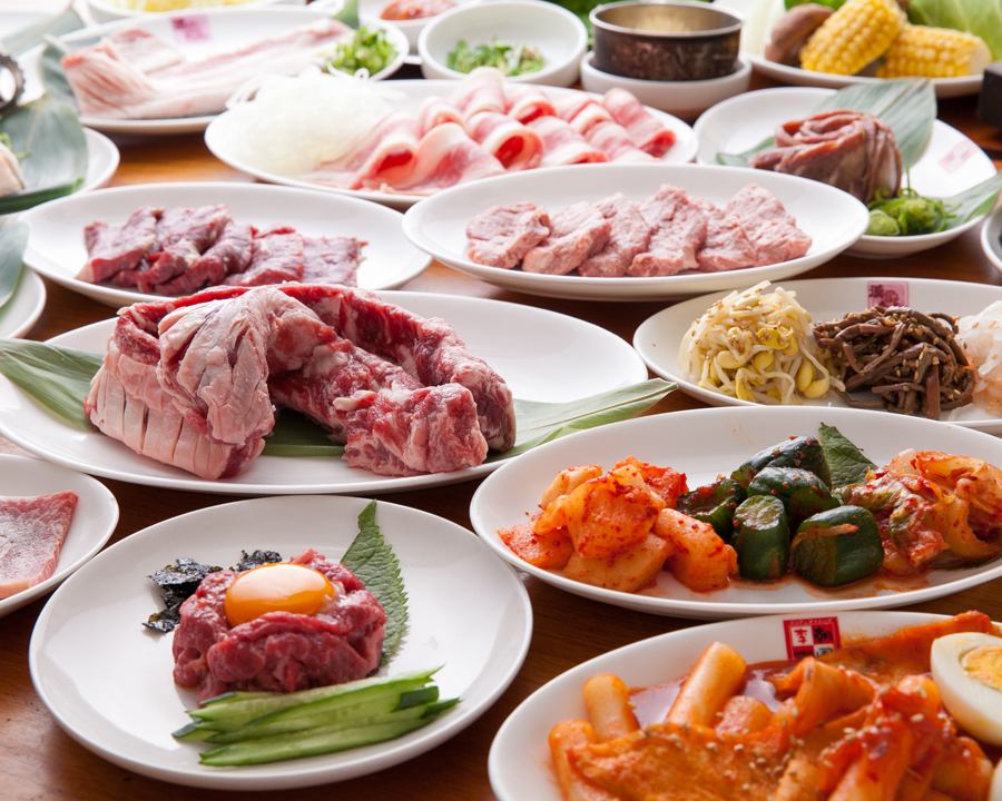 All-you-can-eat and drink over 100 kinds is 4000 yen! * All-you-can-eat 3000 yen ~
