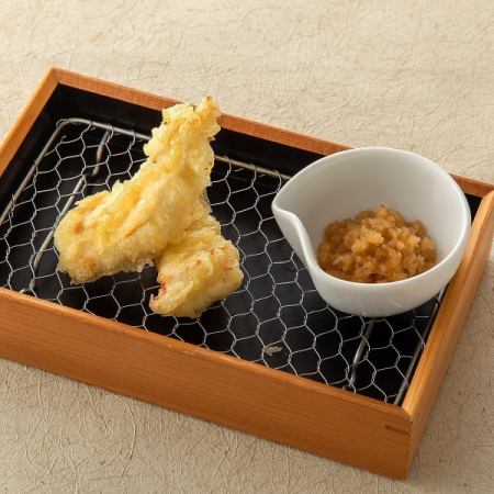 Chicken tempura with grated yuzu pepper (2 pieces)