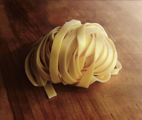 ☆
Choice of fresh pasta 🍝
It has changed 😃

"Fettuccine" 🐣

It means "little ribbon"
Flat pasta 🎀

Speaking of fresh pasta
Some people think of fettuccine
Isn't there a lot of them?

The texture is chewy
The flat shape
With rich cream sauce or ragu sauce
It's a perfect match 😋

Starting next week
"Lemon cream sauce"🍋
It also goes well with

We look forward to your visit🙇

------------------------------
Reservations, hors d'oeuvres,
Luncheon, private party
Various inquiries
From the profile link
Please feel free to DM or call us 😊
@dining.coco
-----------------------------

#Selectable fresh pasta
#Fettuccine
#Small ribbon

#Hyogo Prefecture
#Kakogawa
#KakogawaLunch #KakogawaDinner
#Kakogawa girls' party #Kakogawa drinking party
#Kakogawa Lunch Party #Kakogawa Private Party
#Kakogawa Station #Kakogawa Daytime Drinking
#Kakogawa Italian
#Kakogawa Pizza
#Kakogawa Pasta
#Kakogawa fresh pasta
#Awaji noodle industry
#Kakogawa Pizzeria
#Kakogawa Cheese Fondue
#Kakogawa dessert plate
#KakogawaSurprise
#Kakogawa Hideaway
#CoCo
#Pizzeria Coco