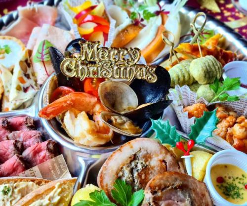 ☆
2025X'masオードブル🎄 
の御案内ℹ️
○プリモピアット
 •ムール貝、アサリ、海老のアクアパッツァ風
🦪🦐
○メイン
 •ポルケッタ(イタリアローストポーク)
 •イタリアポテトのフライ
🐖🥔
○温菜
 •牛タンのコンフィ ~レモンバターソース~
 •太子みそ&マスカルポーネのブルスケッタ
🐂🥖
○冷前菜
 •パルミジャーノ・レッジャーノチーズを使った
   タルトパンナコッタ
 •ドライイチゴとクルミのテリーヌ
 •炙り生ハム
 •モルタデッラ(ピスタチオ入りソーセージ)
🧀🍓🥓
○冷前菜2
 •自家製ピクルス
 •水牛モッツァレラ、小かぶ、柿のカプレーゼ風
🥒🐃
○温前菜
 •ほうれん草ニョッキのフライ
   ~自家製赤ワイン塩で~
 •バジルフリッタータ(イタリアオムレツ)
 •但馬鶏と冬野菜のカポナータ風
🌿🐣🐓
去年より彩り良く
そしてクオリティ高く😌
今年の人気があったアラカルトを
色々詰め込みました👌
2025年CoCoの集大成です🤣(笑)
2人前 5,500円(税込)
3人前 8,000円(税込)
(写真は2人前)
受け取りは24日、25日 11時~17時の間
御予約お待ちしております🙇
------------------------------
御予約、オードブル、
ランチ会、貸切
各種お問い合わせ
プロフィールリンクより
DM、お電話で遠慮なくどうぞ😊
@dining.coco 
--------‐‐-------------------
#クリスマスオードブル
#2025の集大成
#兵庫県
#加古川
#加古川ランチ  #加古川ディナー
#加古川女子会  #加古川飲み会
#加古川ランチ会 #加古川貸切
#加古川駅 #加古川昼飲み
#加古川イタリアン
#加古川ピザ 
#加古川パスタ
#加古川生パスタ
#淡路麺業
#加古川ピッツェリア
#加古川チーズフォンデュ
#加古川デザートプレート
#加古川サプライズ
#加古川隠れ家
#CoCo
#ピッツェリアココ