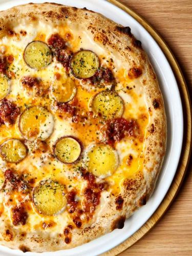 ☆
異想天開的披薩🍕
它已經改變了😃
地瓜肉醬
千層麵風味🍠
用清湯煮的紅薯
我們自製的肉醬,也可以用來做義大利麵,
與白醬混合
這是千層風味的😋
非常適合寒冷的天氣👌
我們期待您的光臨🙇
------------------------------
預訂、開胃小菜、
午餐會、私人聚會
各類諮詢
透過個人資料連結
請隨時私訊我們或打電話😊
@dining.coco
------‐---------------------
#WhimsicalPizza
千層麵風味
#兵庫縣
#加古川
#加古川午餐 #加古川晚餐
#加古川女生聚會 #加古川飲酒會
#加古川午餐會 #加古川私人聚會
#加古川站 #加古川白天飲酒
#加古川義大利菜
#加古川披薩
#加古川義大利麵
#加古川新鮮義大利麵
#淡路條產業
#加古川披薩店
#加古川起司火鍋
#加古川甜點盤
#加古川驚喜
#加古川隱居處
#CoCo
#Pizzeria Coco