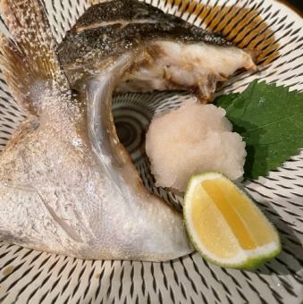 鮮魚のかま塩焼き