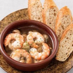 Shrimp and mushroom ahijo