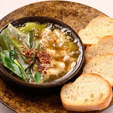Sizzling Chicken and Leek Ajillo