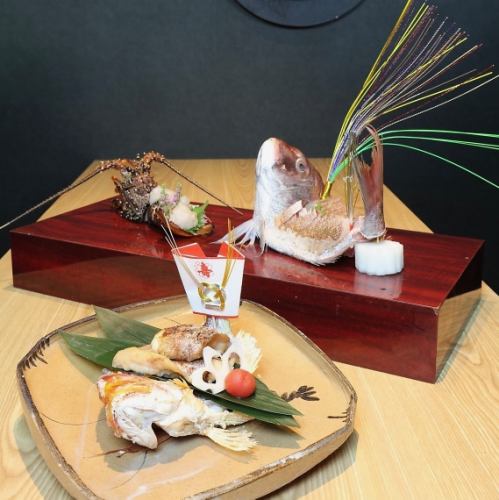 お祝いに◎鯛の姿盛り