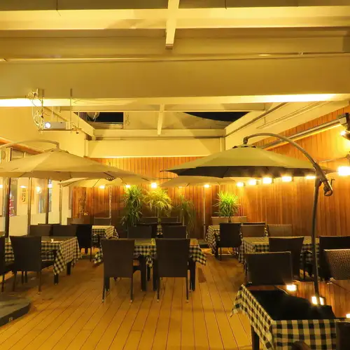 貸切宴会にも大人気のテラステーブル席★ しゃぶしゃぶ/食べ放題/飲み放題/テラス/宴会/貸切/ランチ/記念日/女子会/三宮/肉