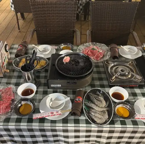 予約限定で贅沢なしゃぶしゃぶを満喫する昼会食