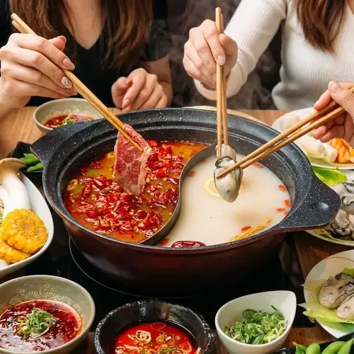 [Enjoy authentic spicy flavor to your liking!] Mala Tang with a wide selection of drinks, perfect for girls' nights out.