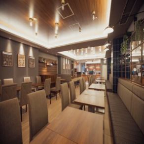 2名から4名様でご利用いただけるテーブル席